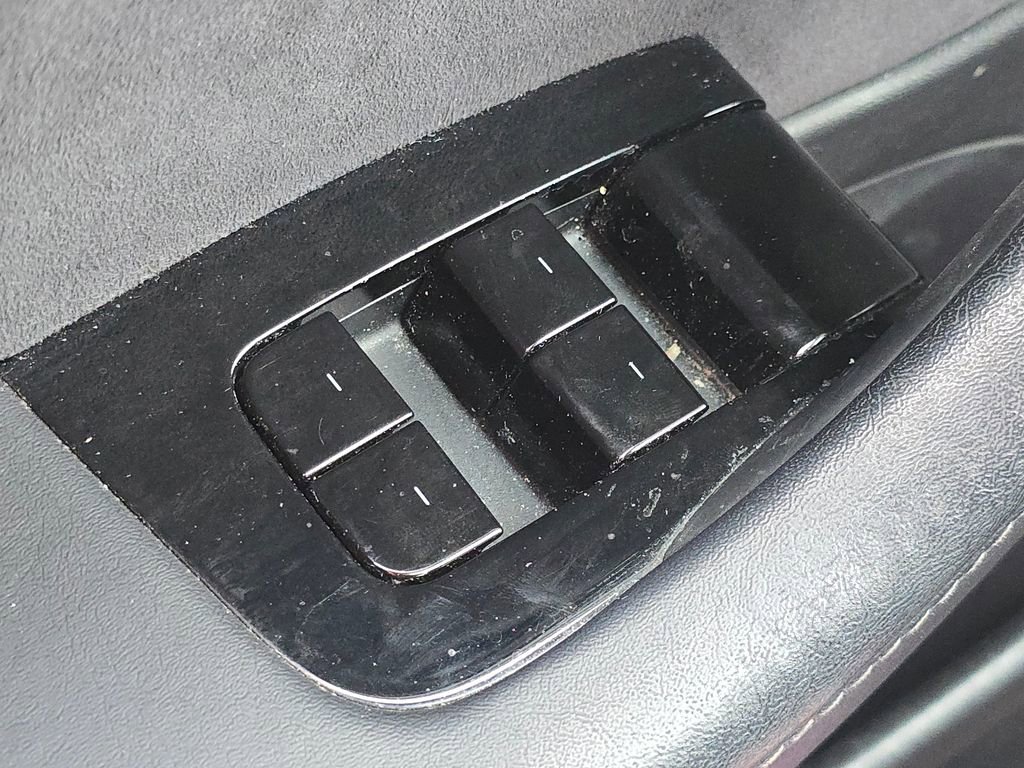 Used 2020 Tesla Model 3 Standard Range Plus image 23