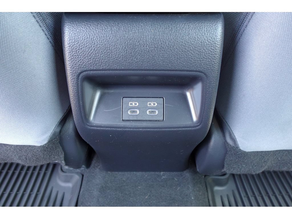 Used 2025 Toyota Corolla SE FWD image 30