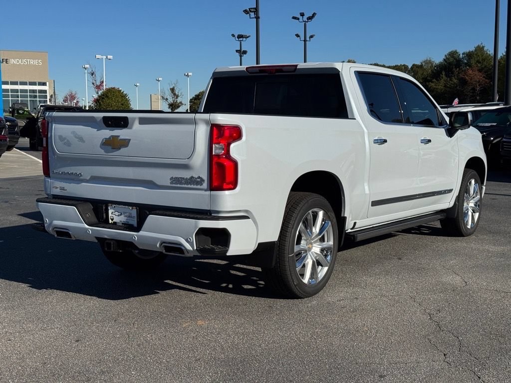 New 2026 Chevrolet Silverado 1500 High Country AWD/4WD image 3