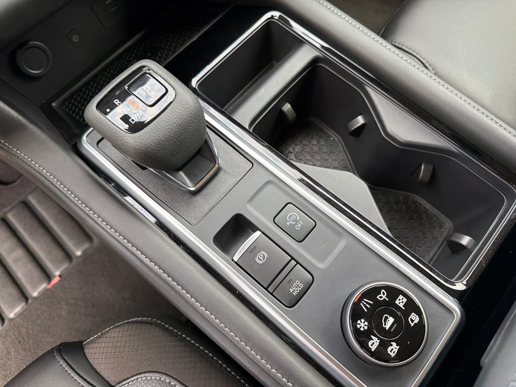 Certified 2025 Nissan Pathfinder SL AWD/4WD image 27