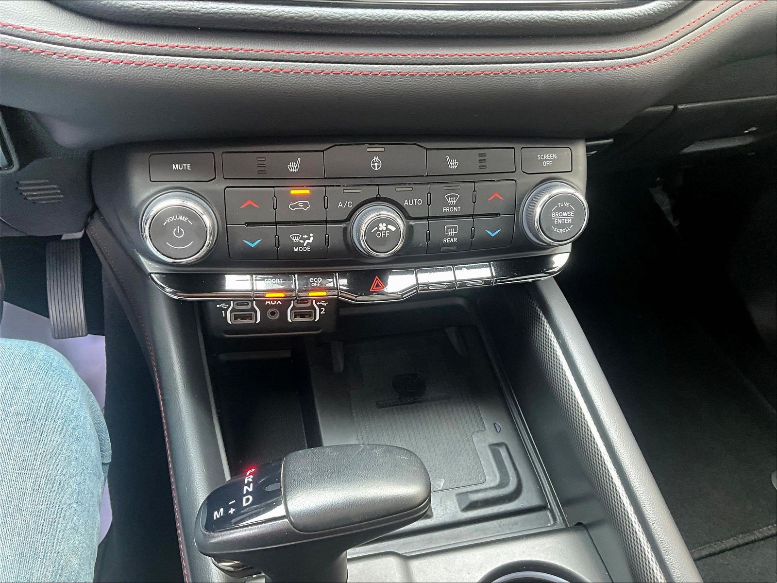 Used 2023 Dodge Durango R/T w/ Blacktop Package RWD image 15