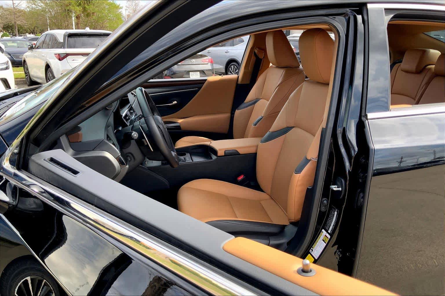 Used 2024 Lexus ES 350 w/ Premium Package FWD image 8