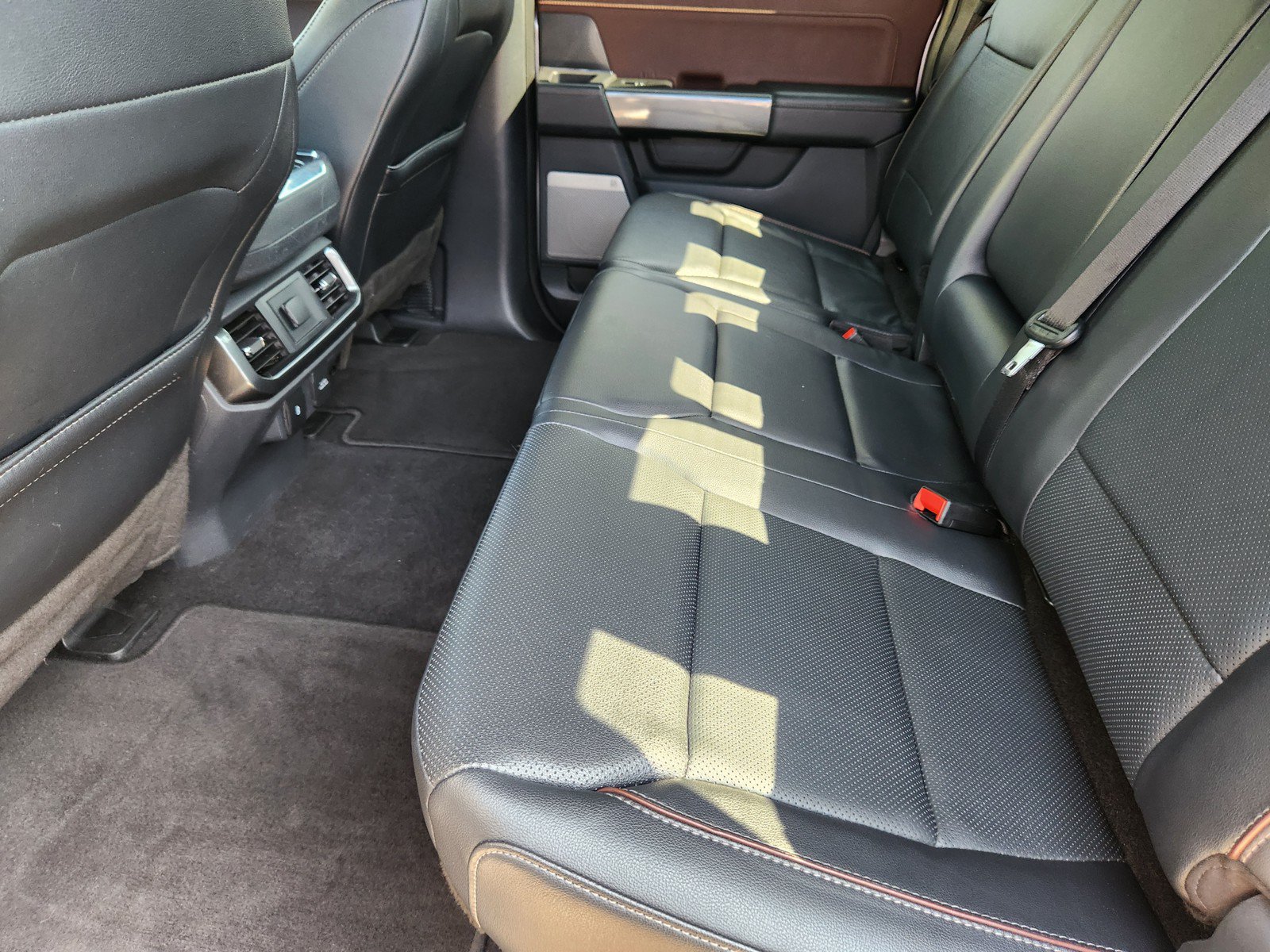 Used 2023 Ford F150 Lariat AWD/4WD image 13