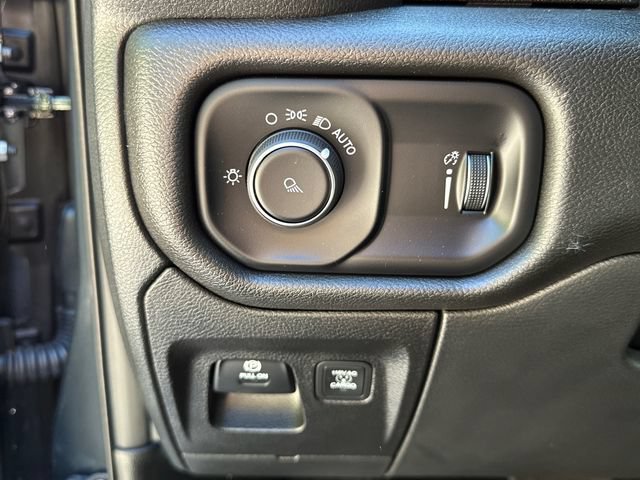 Used 2025 RAM 1500 Tradesman AWD/4WD image 23