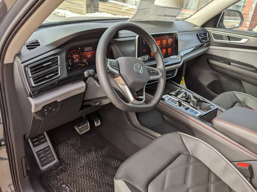 New 2026 Volkswagen Atlas Peak Edition AWD/4WD image 8