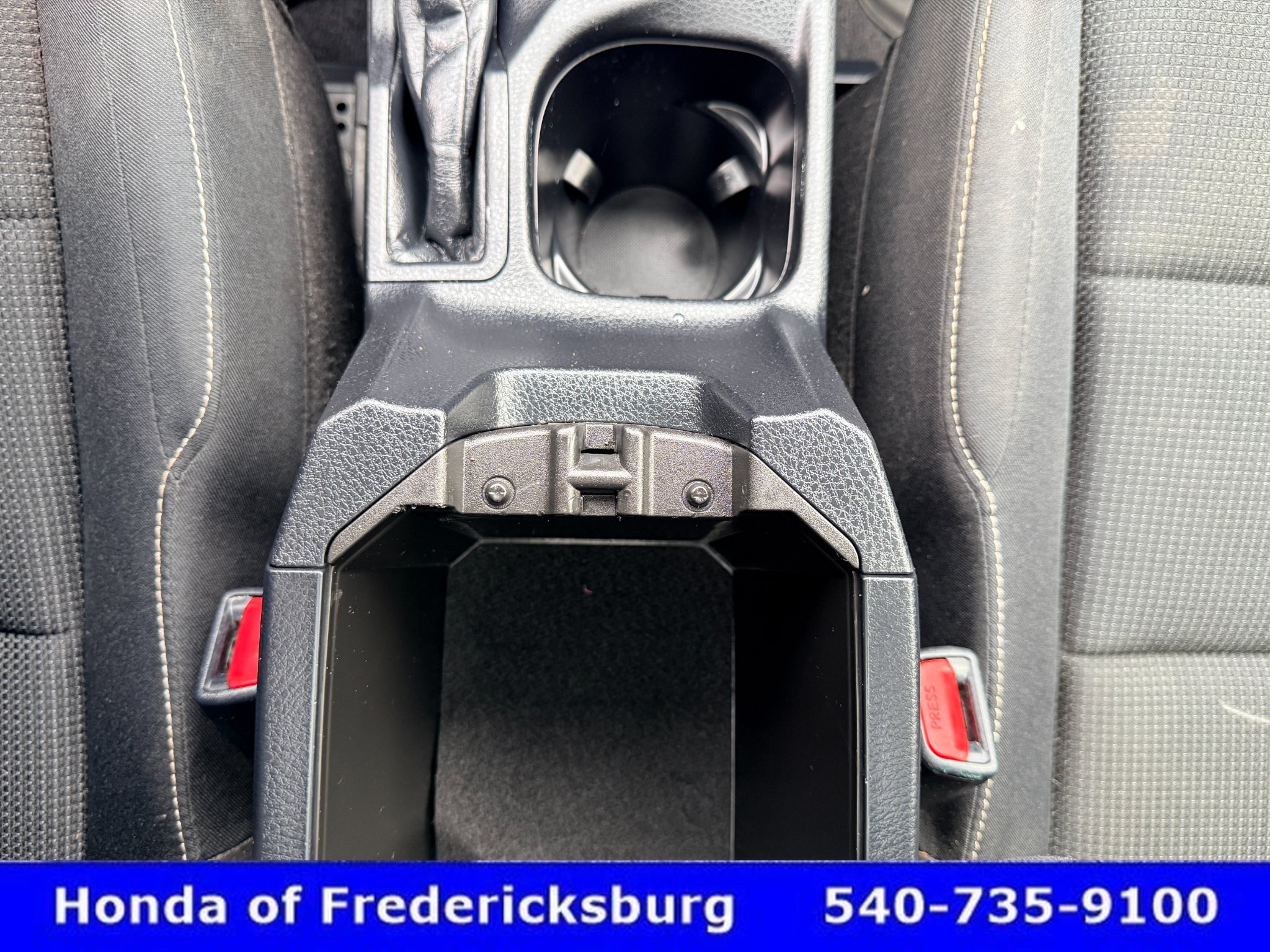 Used 2018 Toyota RAV4 XLE w/ Plus Extra Value Package AWD/4WD image 42