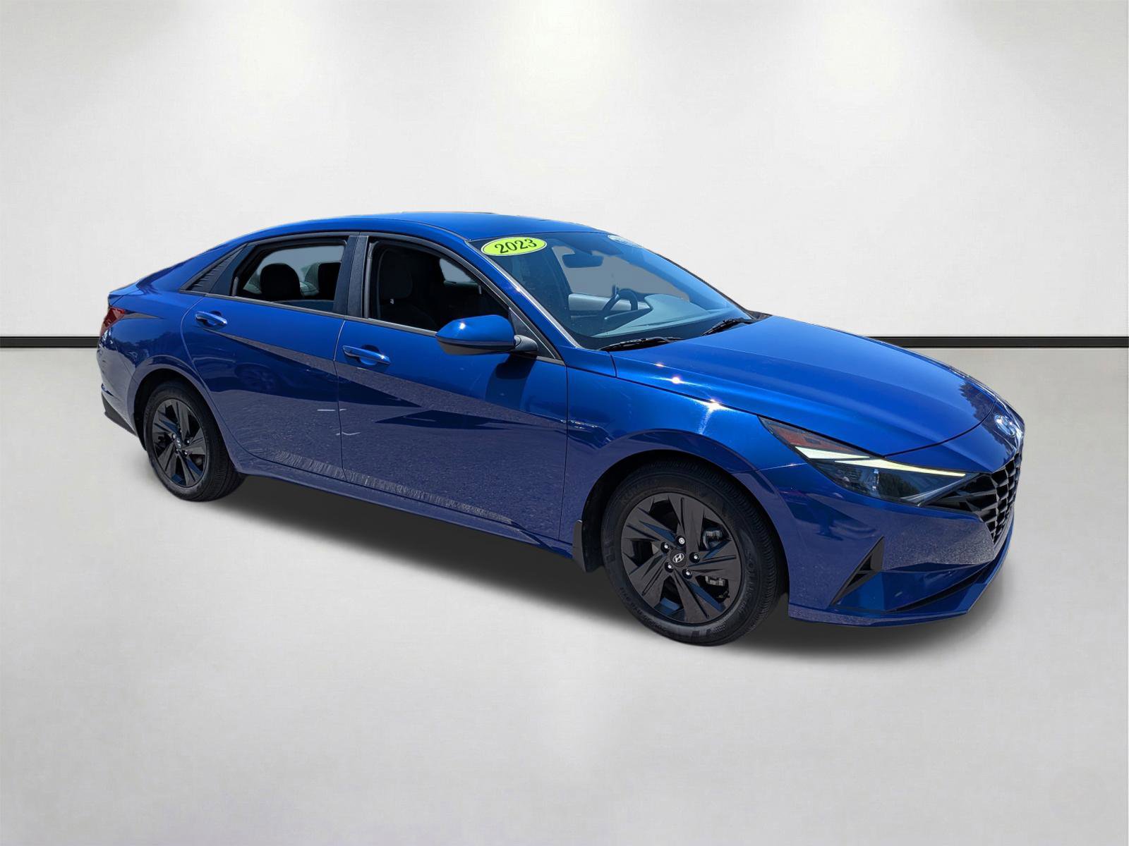 Used 2023 Hyundai Elantra SEL FWD image 1