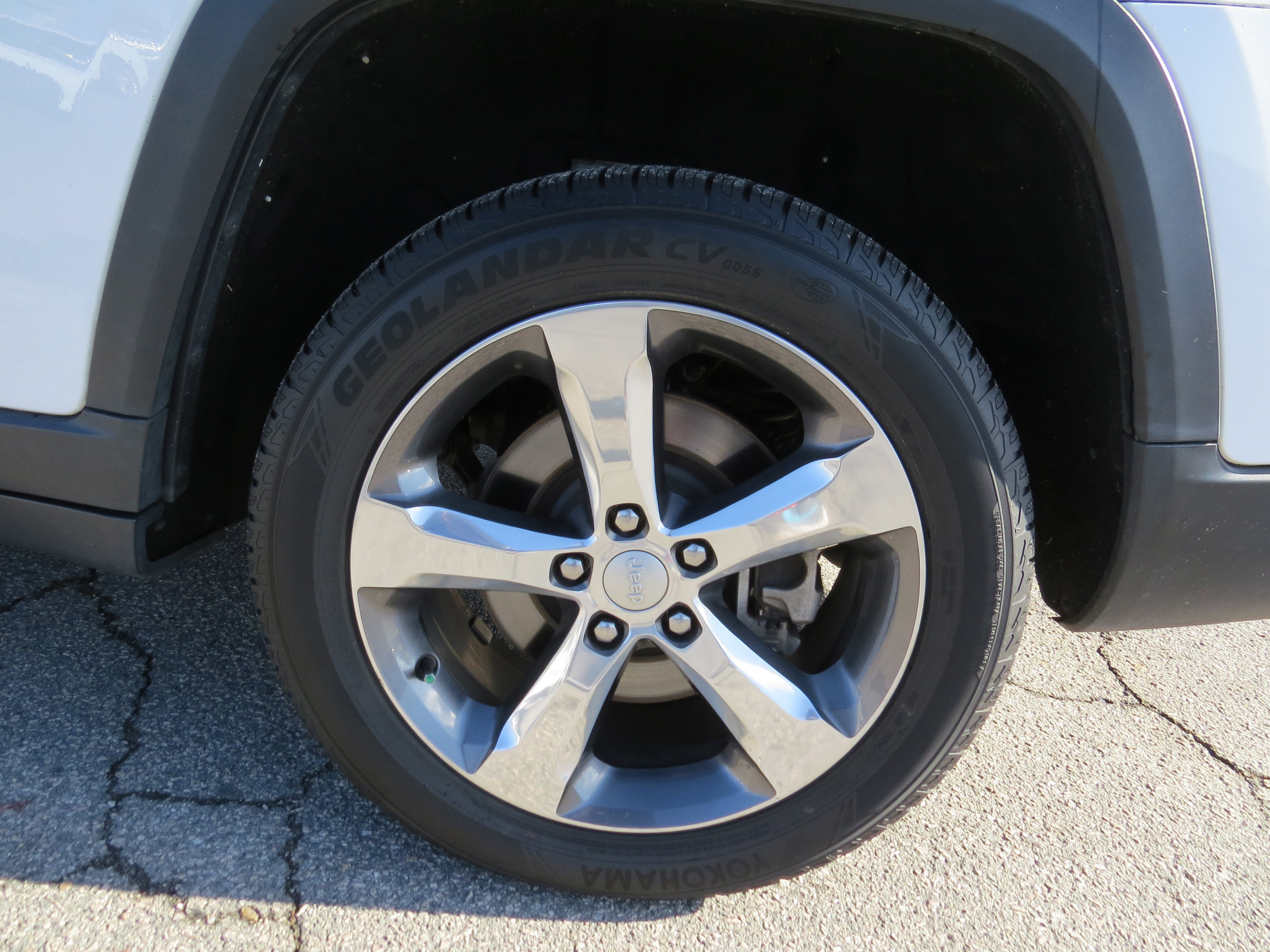 Used 2022 Jeep Grand Cherokee L Limited image 12