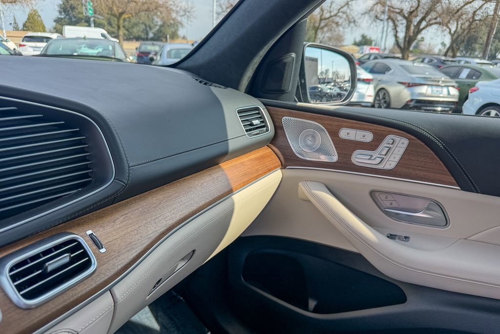 Used 2025 Mercedes-Benz GLE 63 AMG S image 30