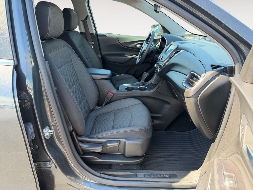 Used 2021 Chevrolet Equinox LT AWD/4WD image 24