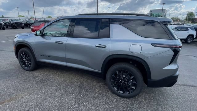 New 2026 Chevrolet Traverse LT w/ Midnight/Sport Edition AWD/4WD image 8
