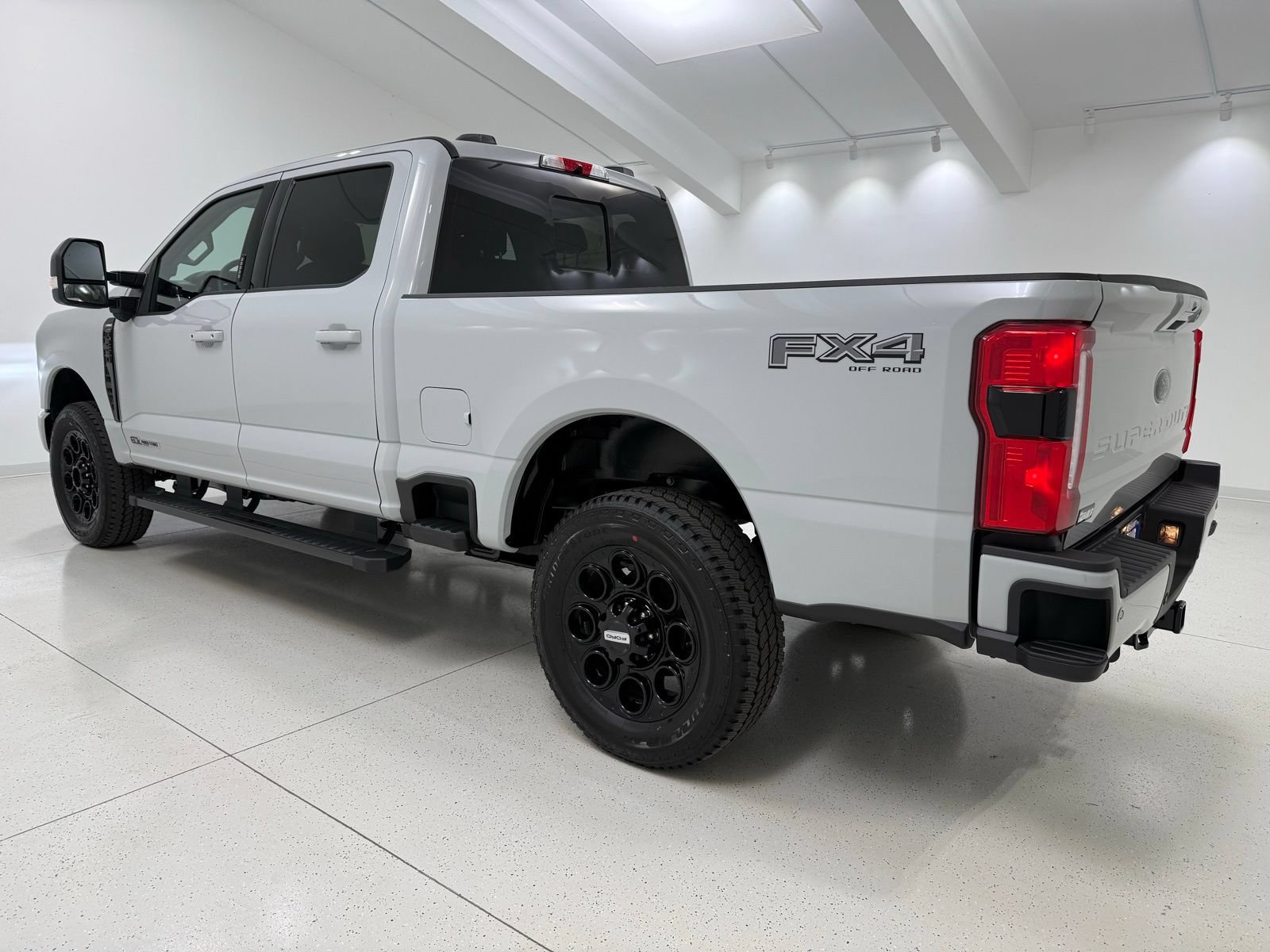 New 2026 Ford F250 Lariat w/ Black Appearance Package AWD/4WD image 5