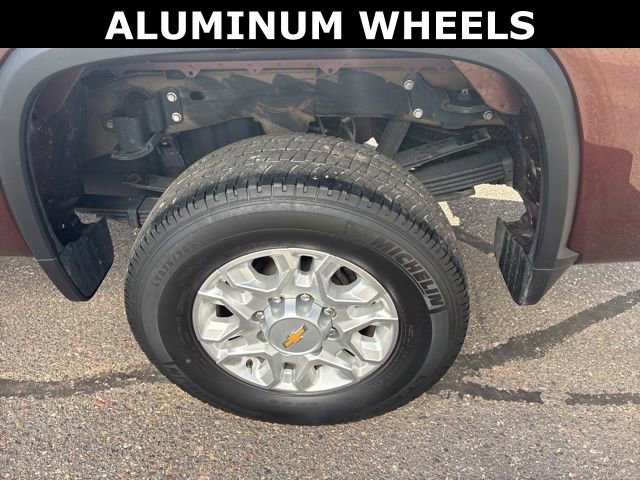 Certified 2024 Chevrolet Silverado 3500 LT AWD/4WD image 9