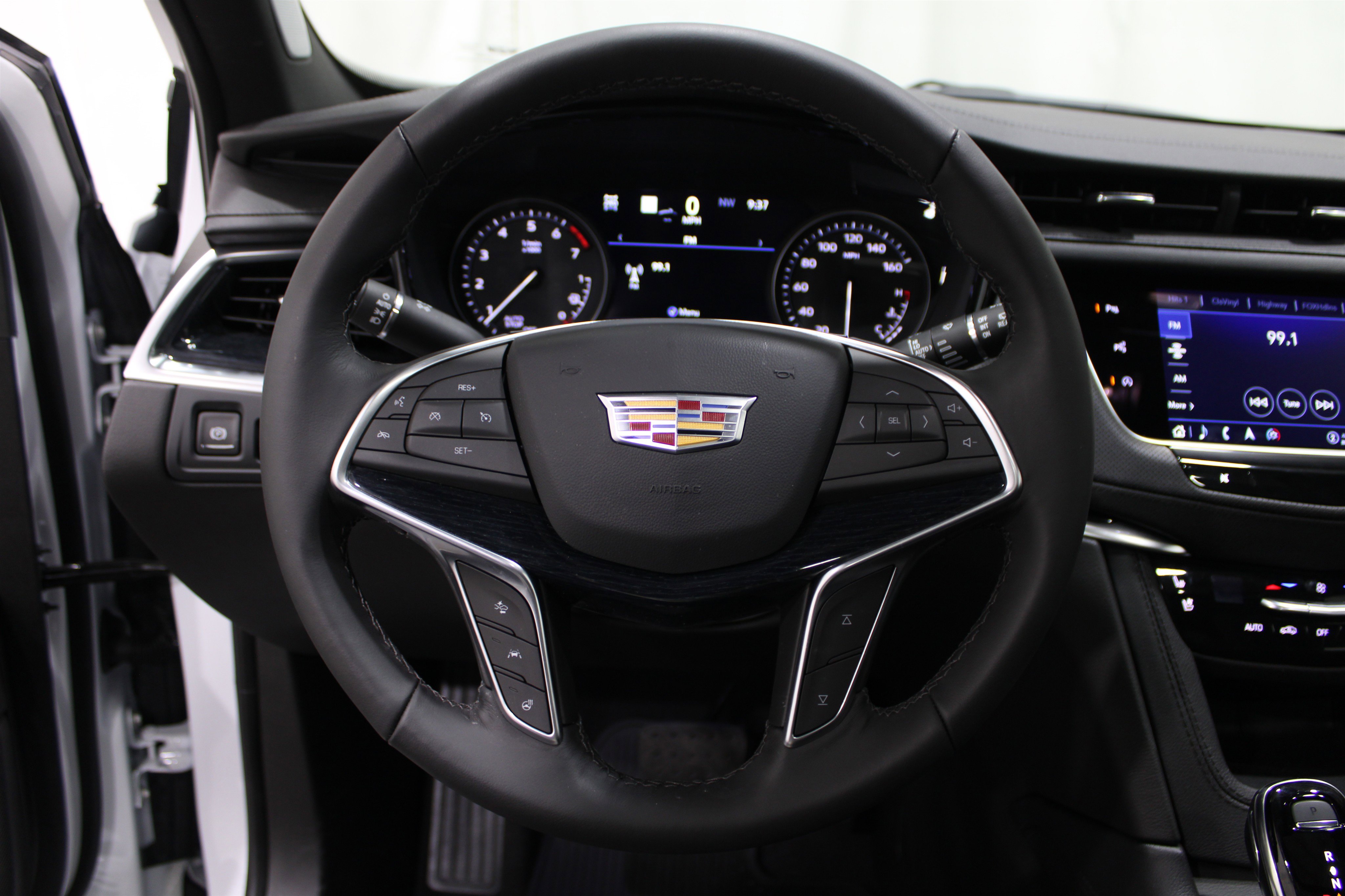 Certified 2024 Cadillac XT5 Premium Luxury w/ Technology Package image 11