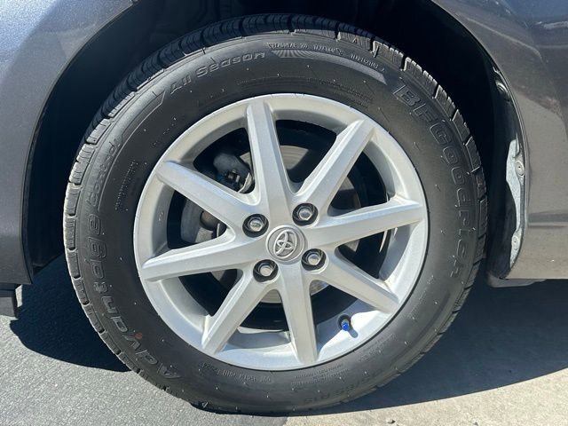 Used 2014 Toyota Prius C Three image 31