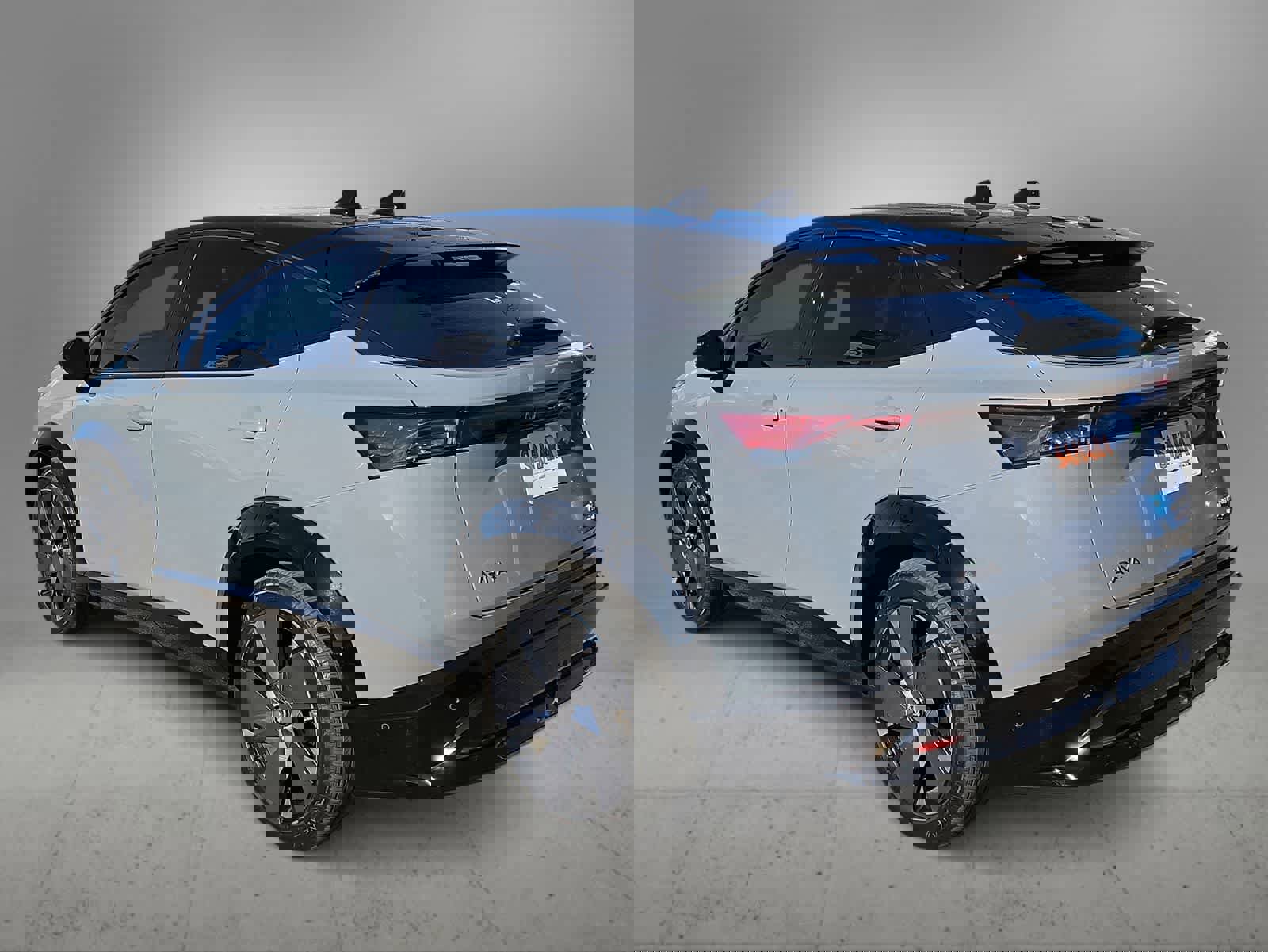 Used 2023 Nissan Ariya image 7