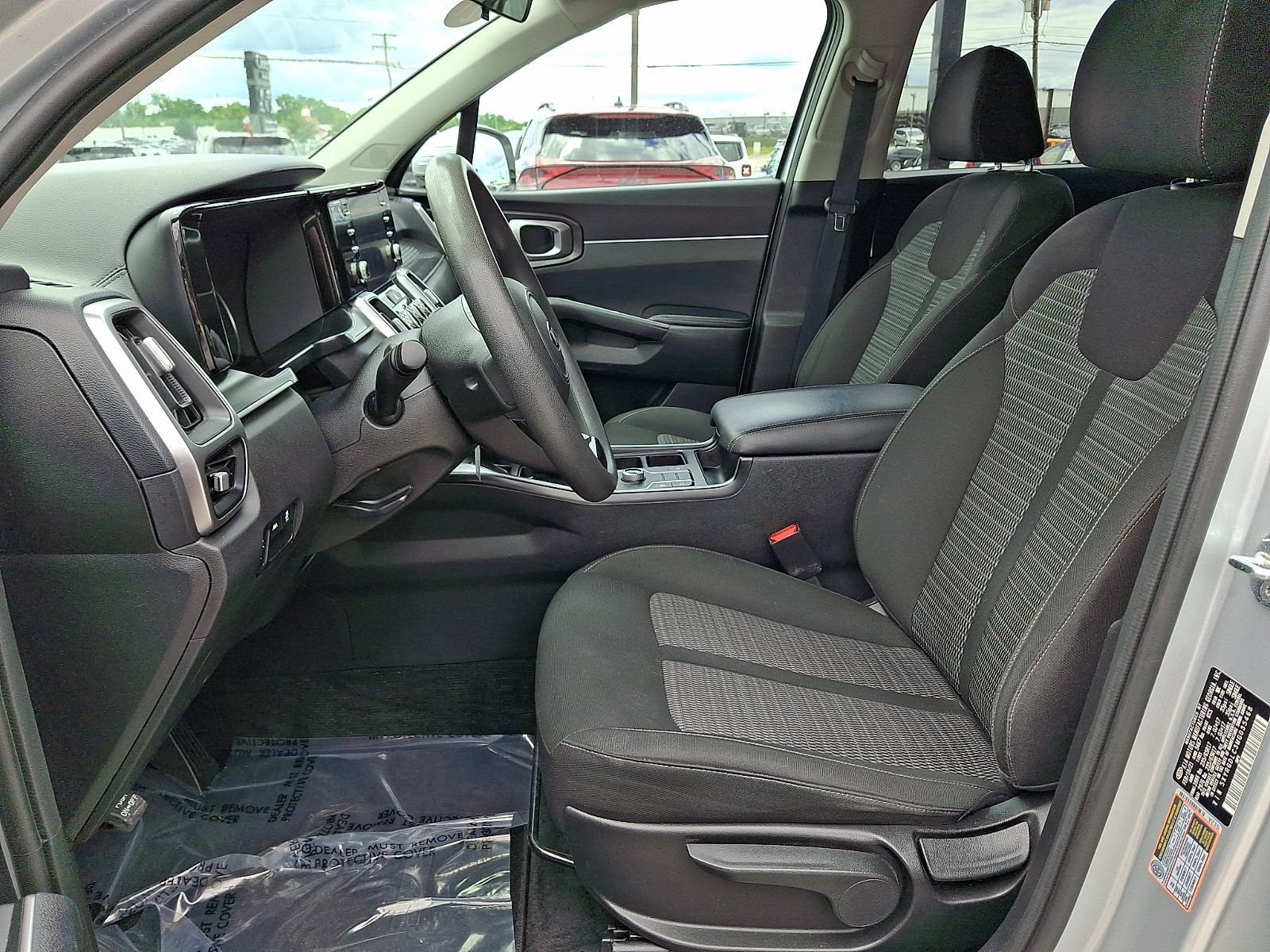Used 2021 Kia Sorento LX AWD/4WD image 13