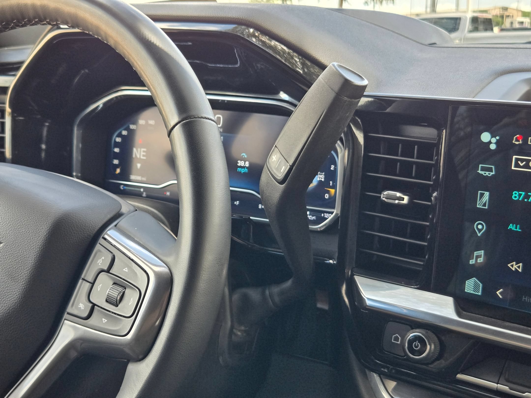 Certified 2025 Chevrolet Silverado 3500 High Country w/ High Country Premium Package AWD/4WD image 18