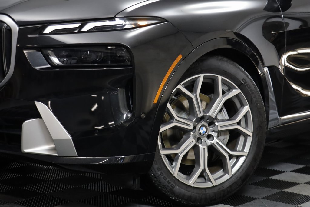 Certified 2023 BMW X7 xDrive40i w/ Parking Assistance Package image 3