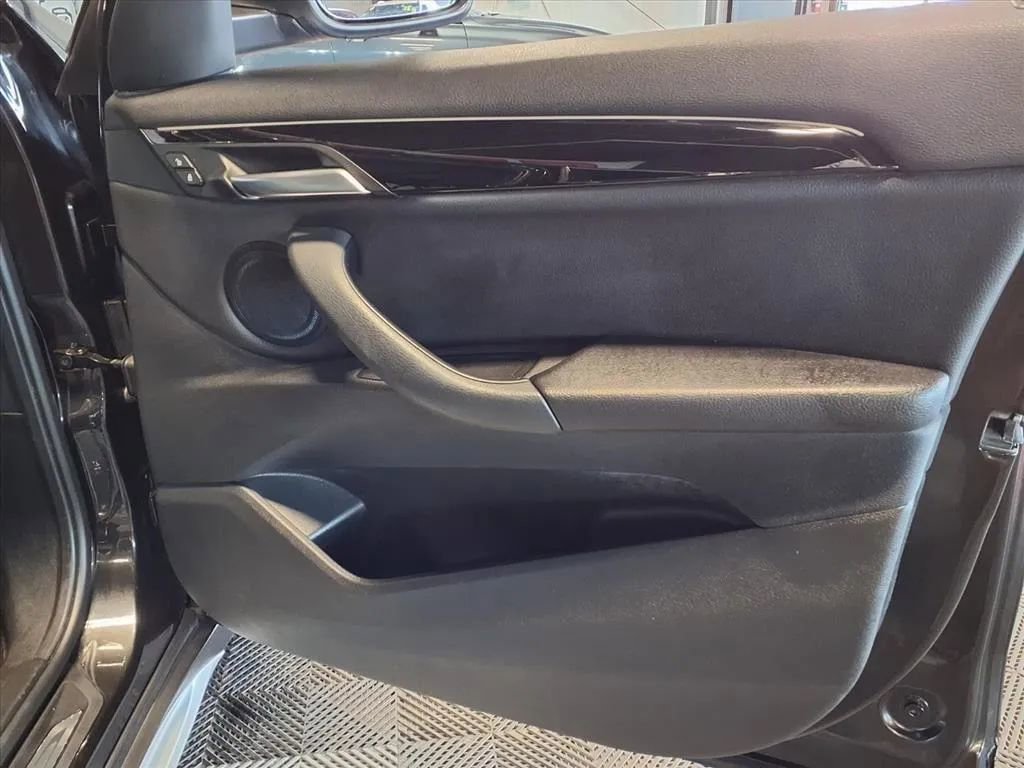 Used 2019 BMW X1 xDrive28i w/ Convenience Package image 13
