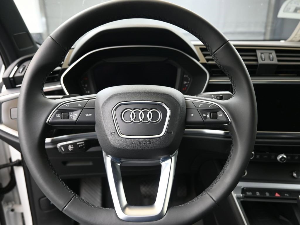 New 2025 Audi Q3 2.0T Premium image 23