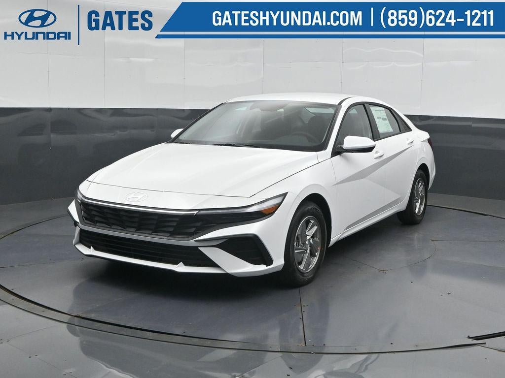 New 2026 Hyundai Elantra SE FWD image 6