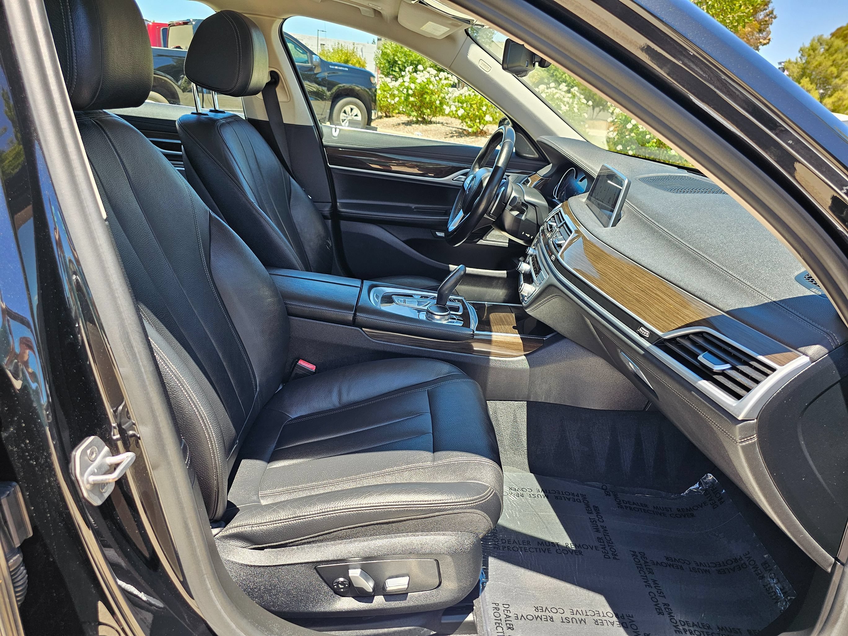 Used 2018 BMW 740i RWD image 34