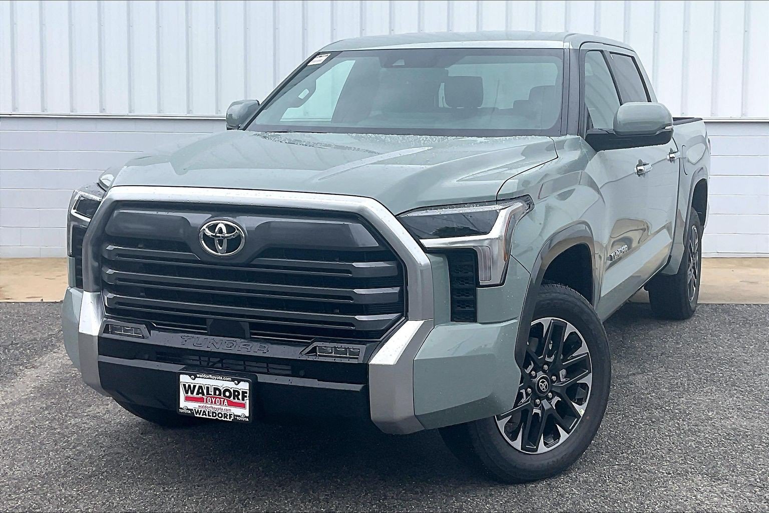 New 2026 Toyota Tundra Limited AWD/4WD image 2
