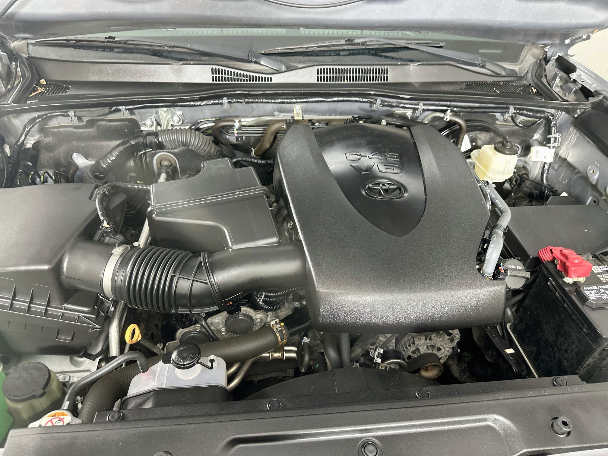 Used 2020 Toyota Tacoma SR5 AWD/4WD image 31