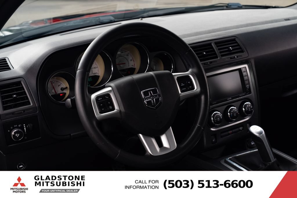 Used 2013 Dodge Challenger R/T Plus RWD image 9