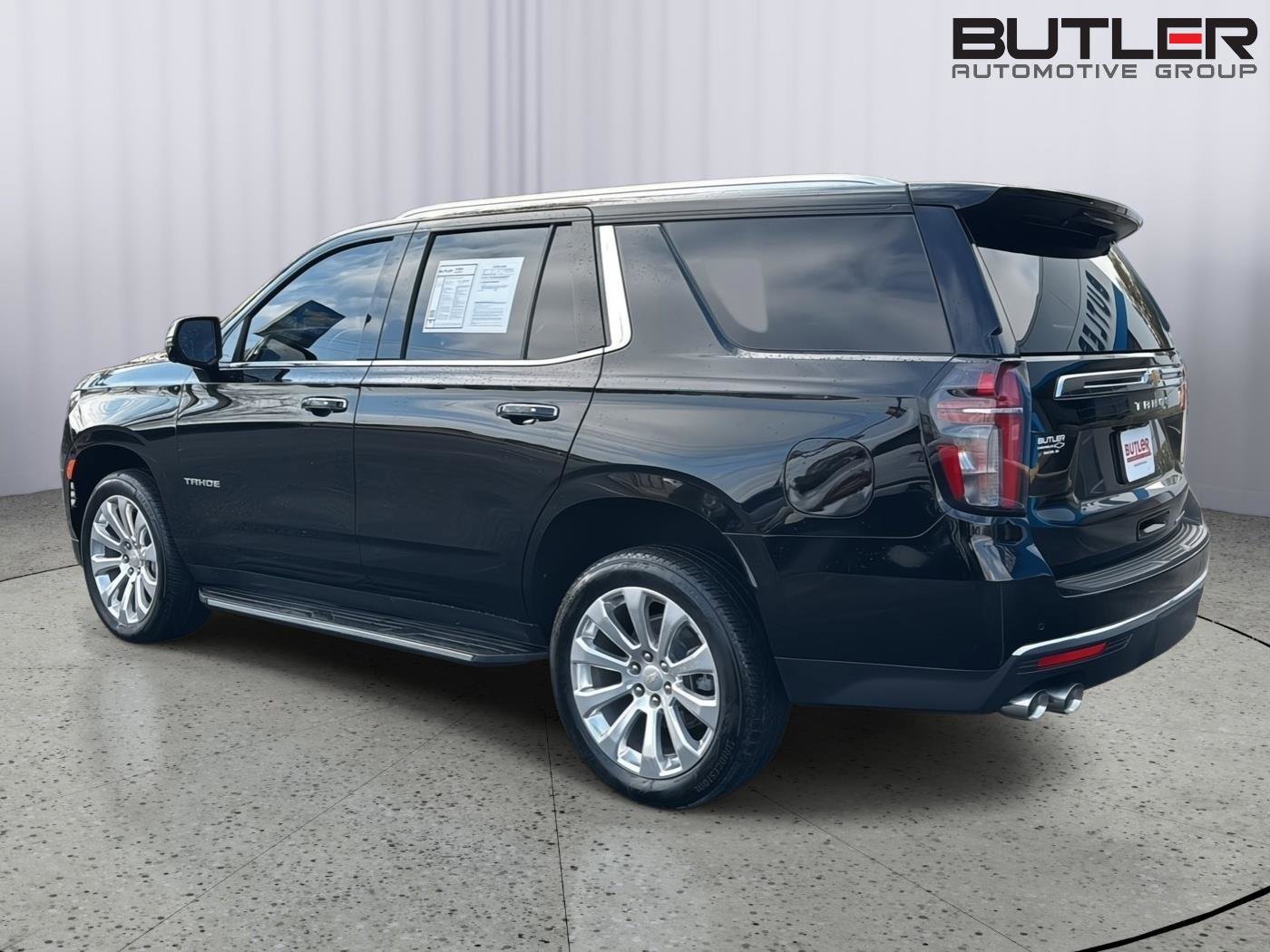 Used 2024 Chevrolet Tahoe Premier image 3
