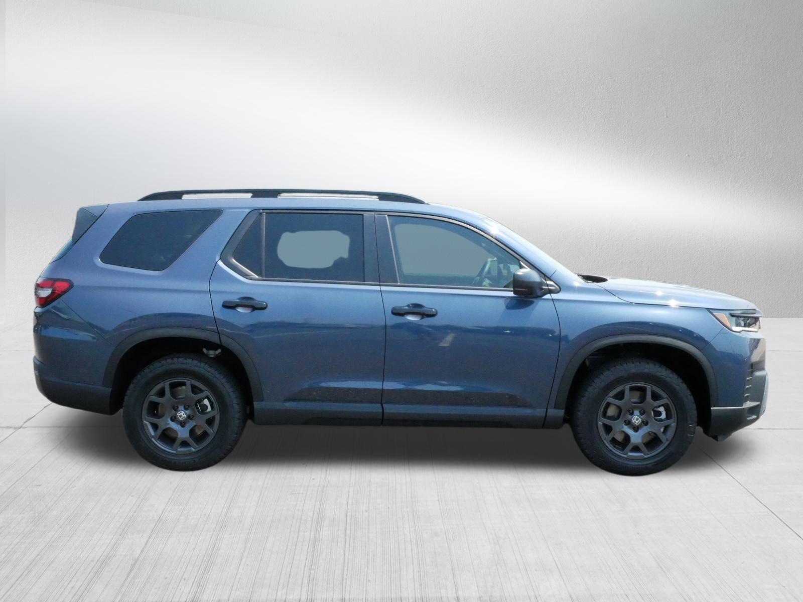 Certified 2026 Honda Pilot TrailSport image 8