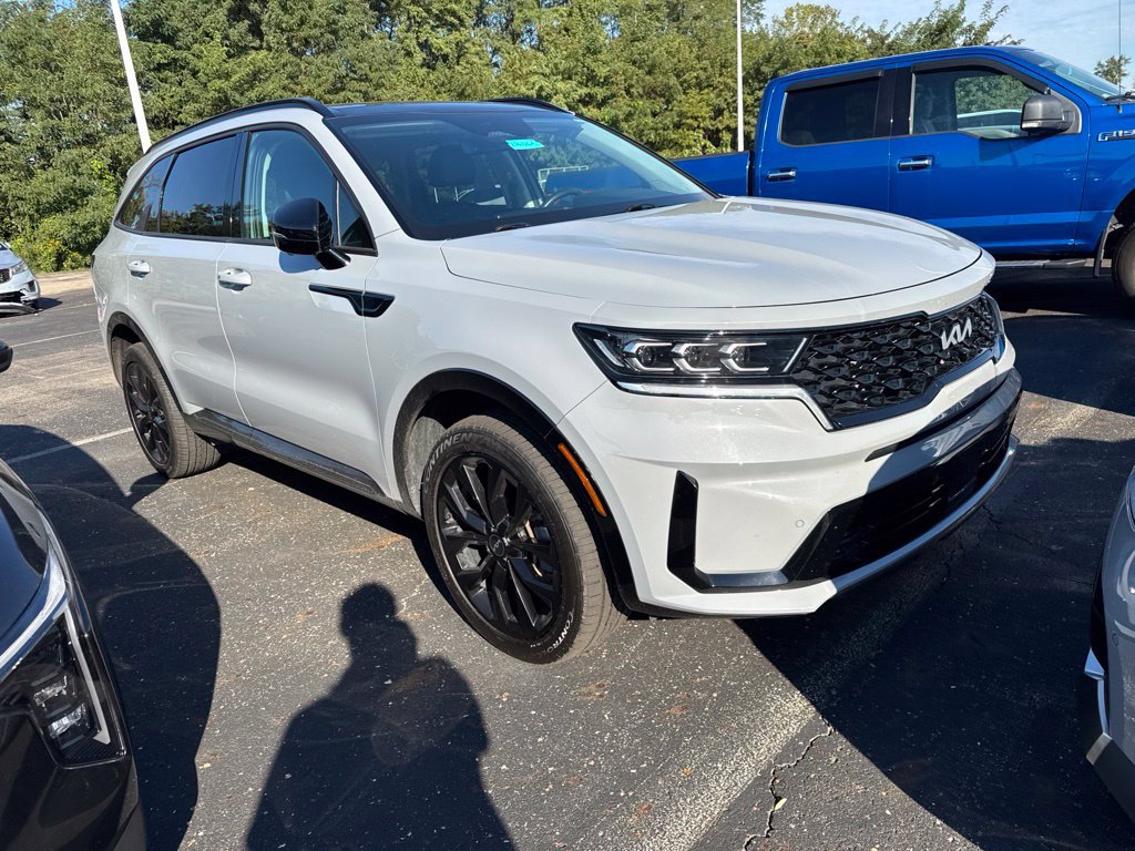 Used 2023 Kia Sorento SX AWD/4WD image 4