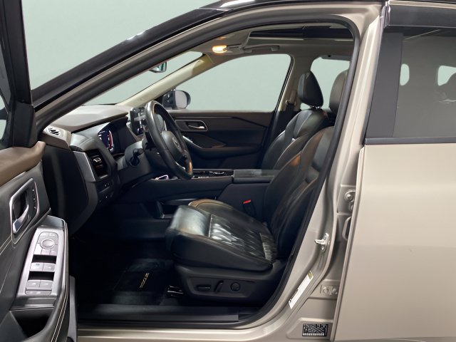Used 2021 Nissan Rogue Platinum AWD/4WD image 11