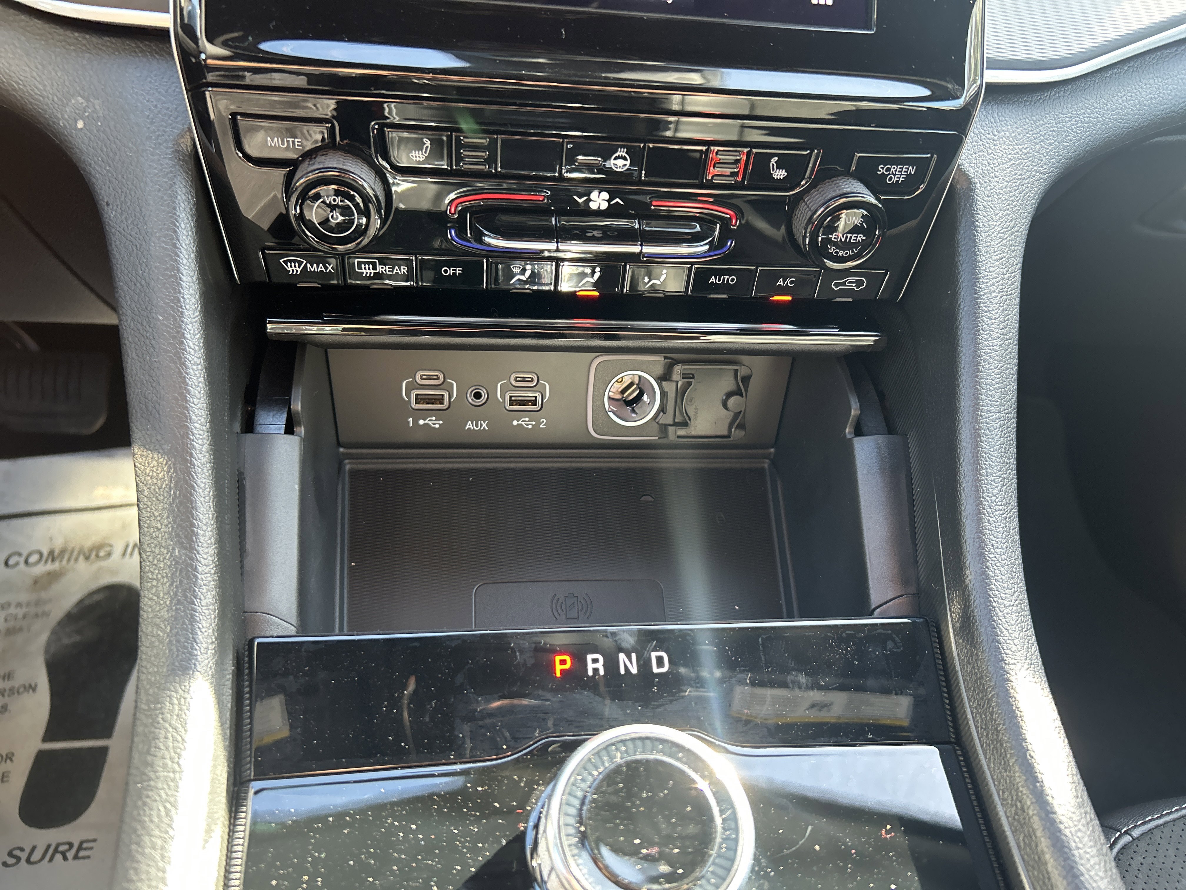 New 2025 Jeep Grand Cherokee Altitude image 25