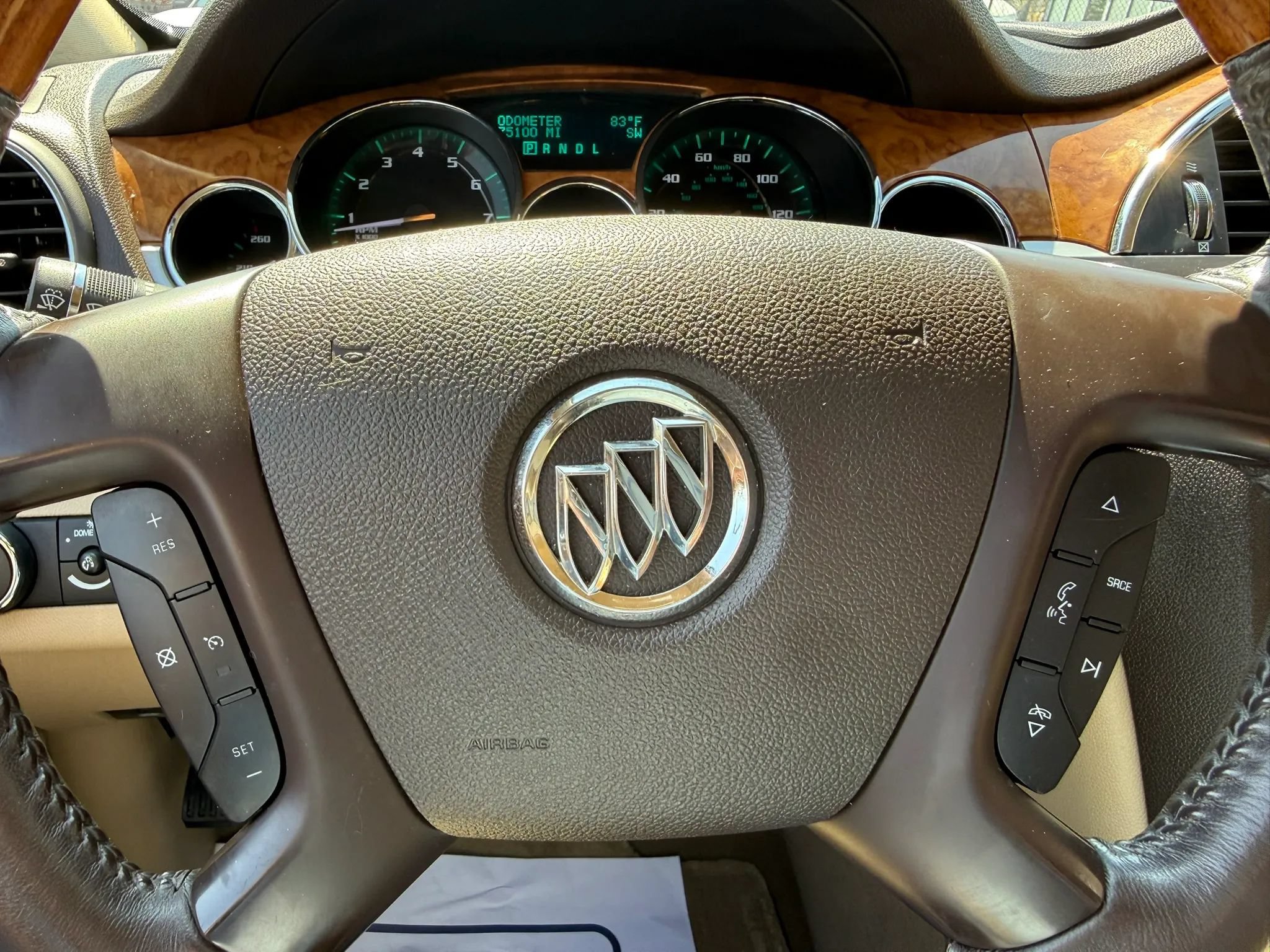Used 2011 Buick Enclave CXL FWD image 26