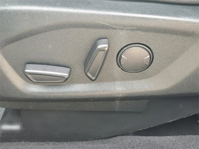 Used 2019 Ford Explorer XLT image 33