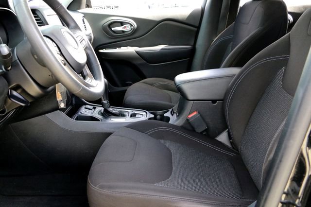 Used 2020 Jeep Cherokee Latitude image 9