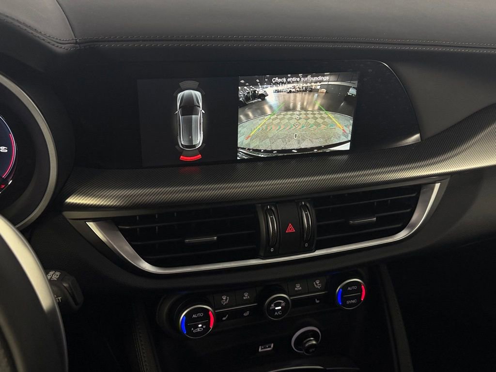 Used 2024 Alfa Romeo Stelvio Veloce image 20
