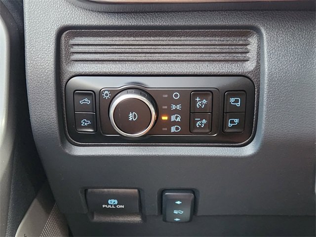 Used 2025 Ford F250 Lariat w/ FX4 Off-Road Package AWD/4WD image 25