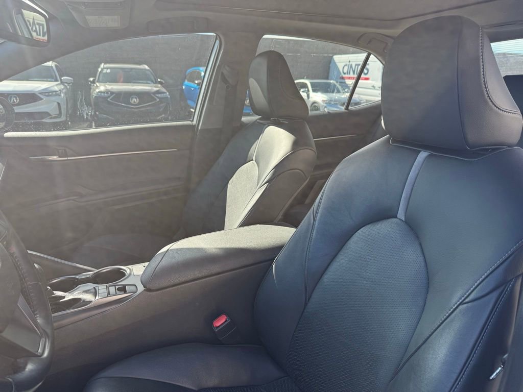 Used 2021 Toyota Camry XSE image 13