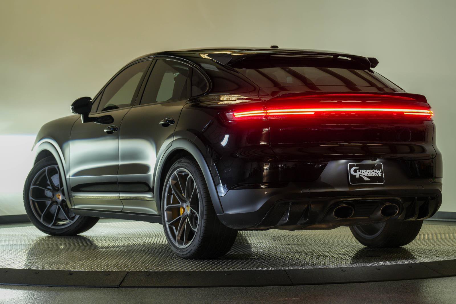 Used 2024 Porsche Cayenne Turbo GT AWD/4WD image 29