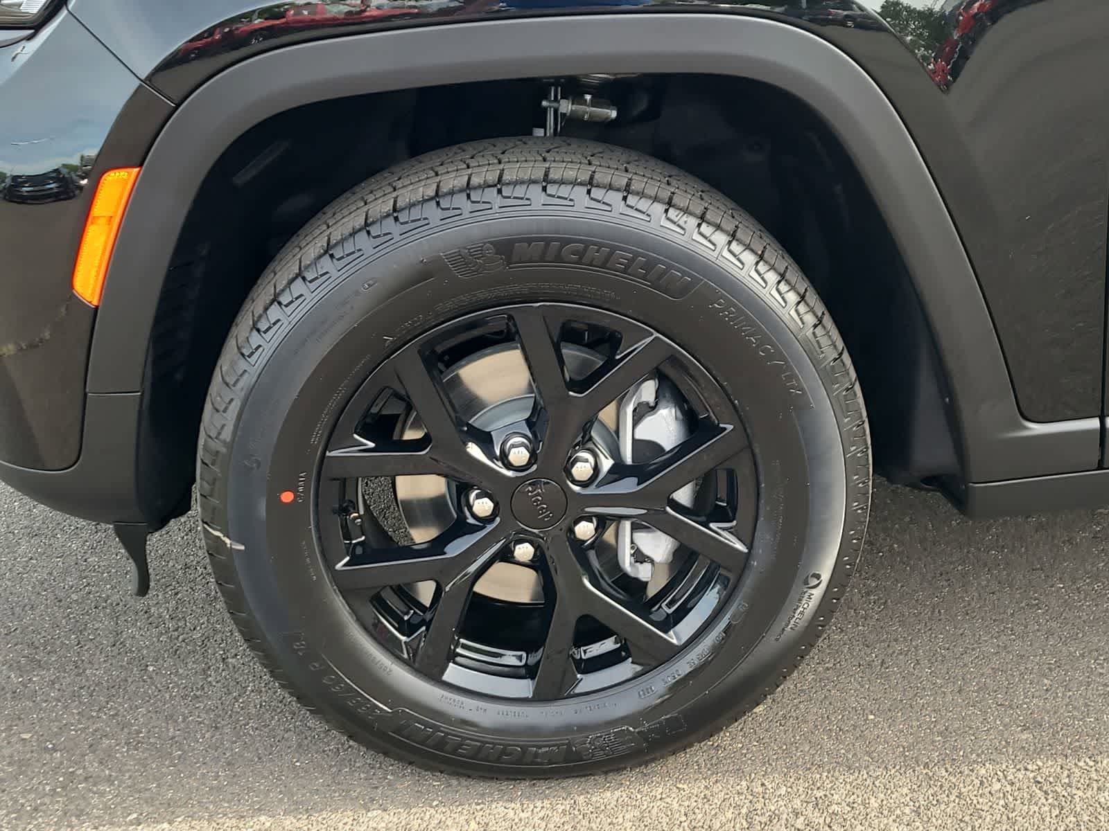 New 2026 Jeep Grand Cherokee Altitude AWD/4WD image 16