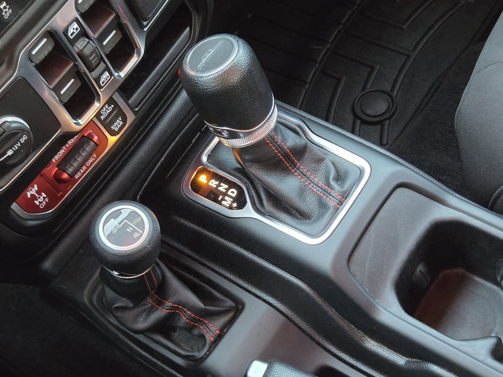 Used 2023 Jeep Gladiator Rubicon w/ LED Lighting Group image 24