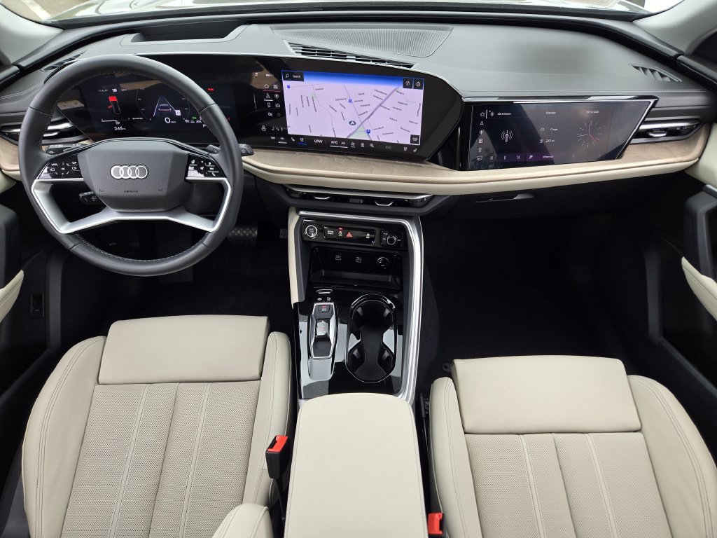 Certified 2025 Audi Q5 Prestige AWD/4WD image 34