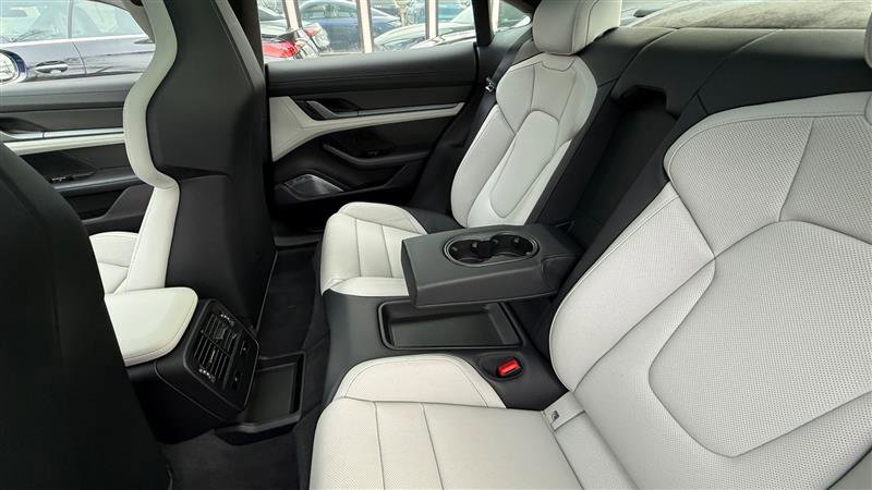 Used 2022 Porsche Taycan Turbo S w/ Premium Package image 19