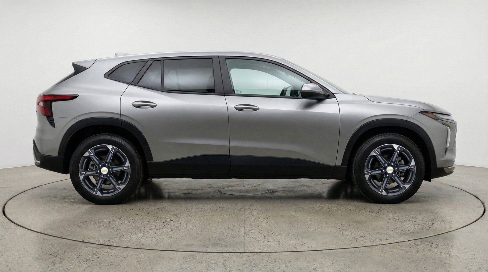 Used 2025 Chevrolet Blazer LT FWD image 11