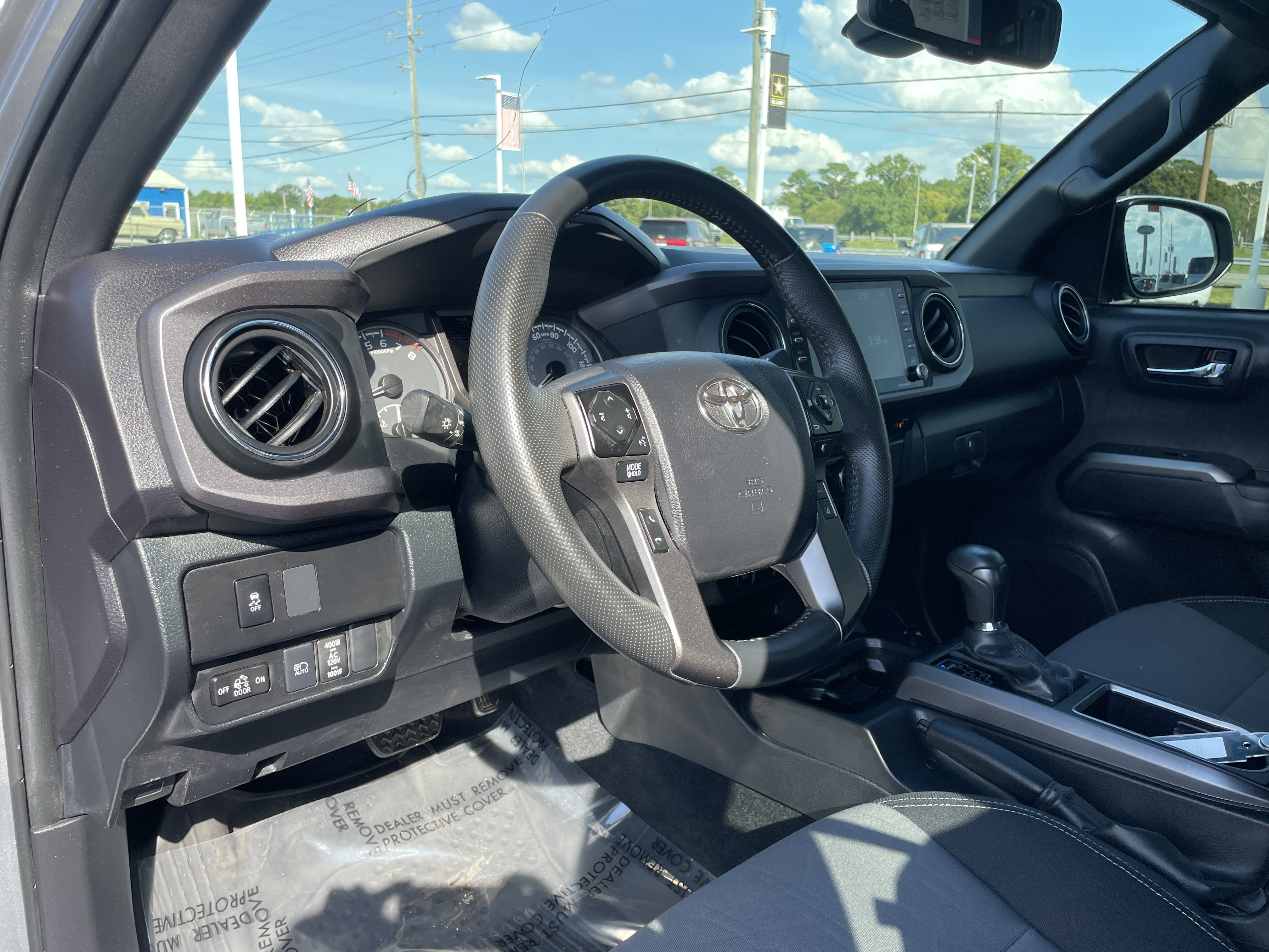 Used 2023 Toyota Tacoma TRD Off-Road w/ Technology Package image 14