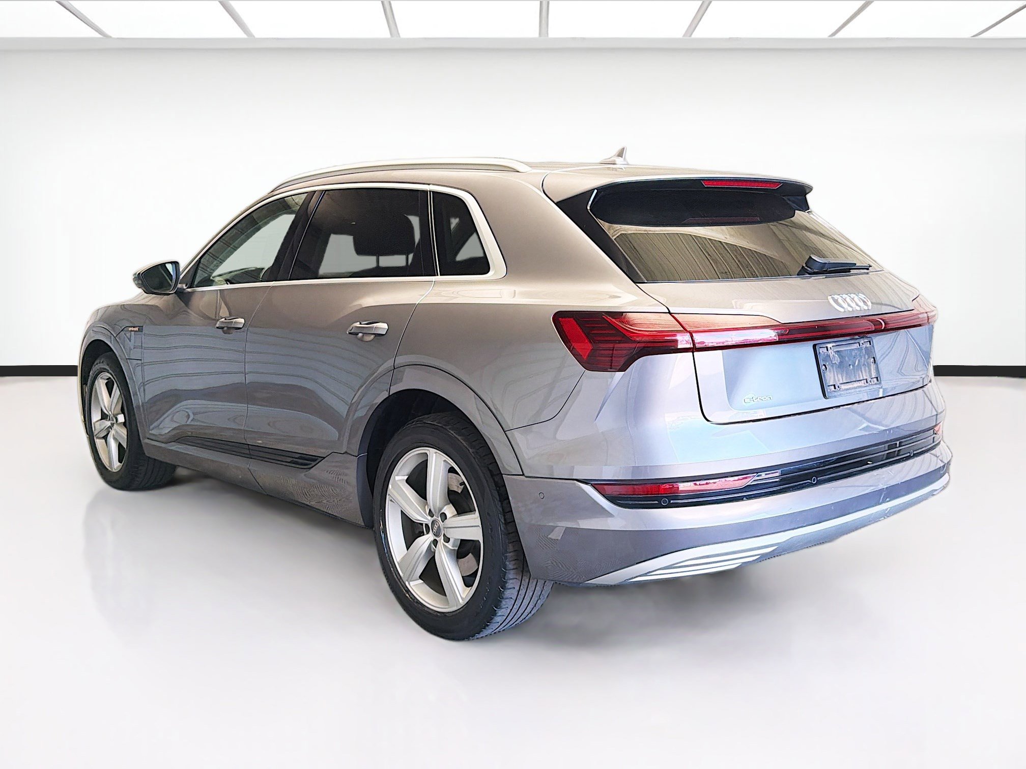 Used 2019 Audi e-tron Premium Plus AWD/4WD image 6