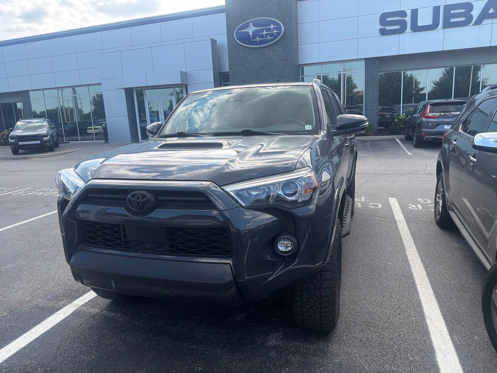 Used 2024 Toyota 4Runner TRD Off-Road Premium w/ Moonroof Package AWD/4WD image 6